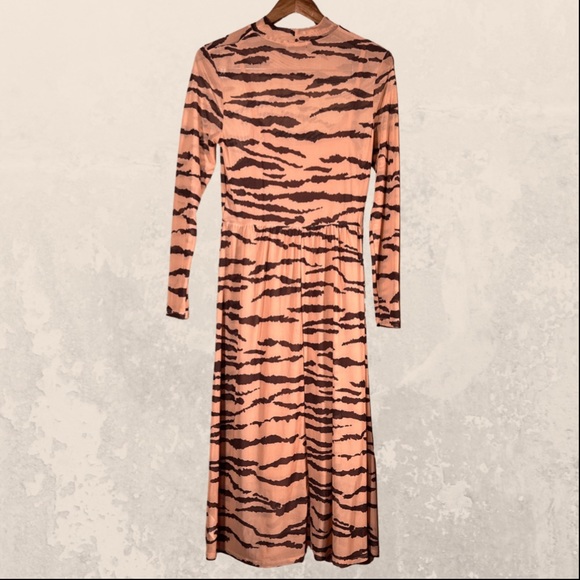 Wild fable Tiger Print mesh chiffon long sleeve Midi dress size medium - Picture 2 of 4